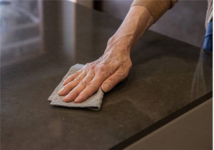 滿足的收納和易維護性 能一直保持整潔的廚房